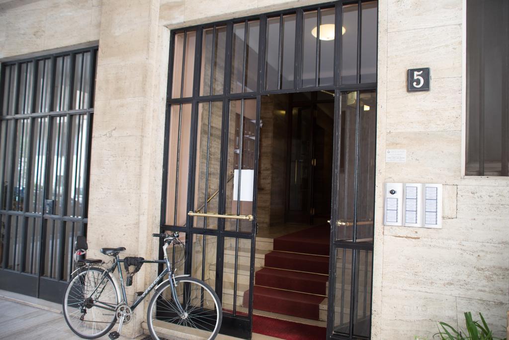 Convenient And Private Place In Mailand Exterior foto