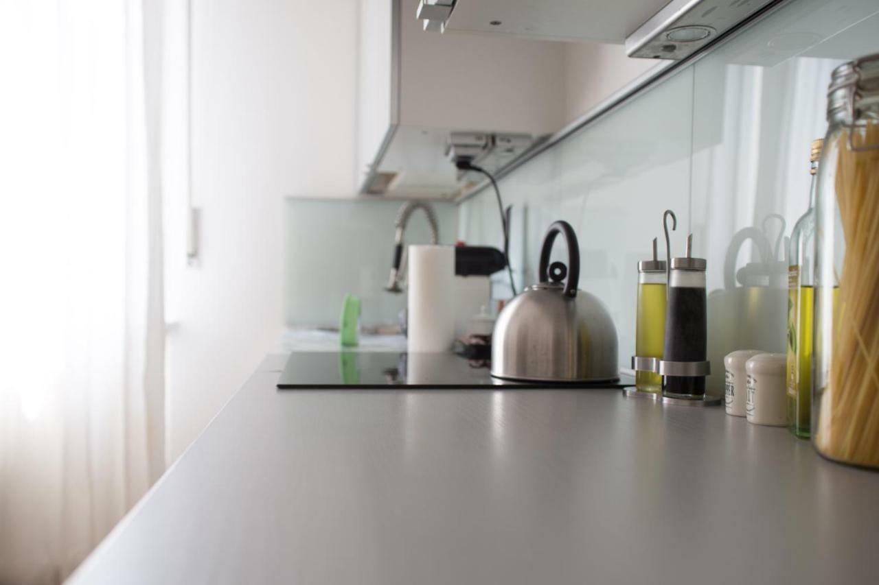 Convenient And Private Place In Mailand Exterior foto