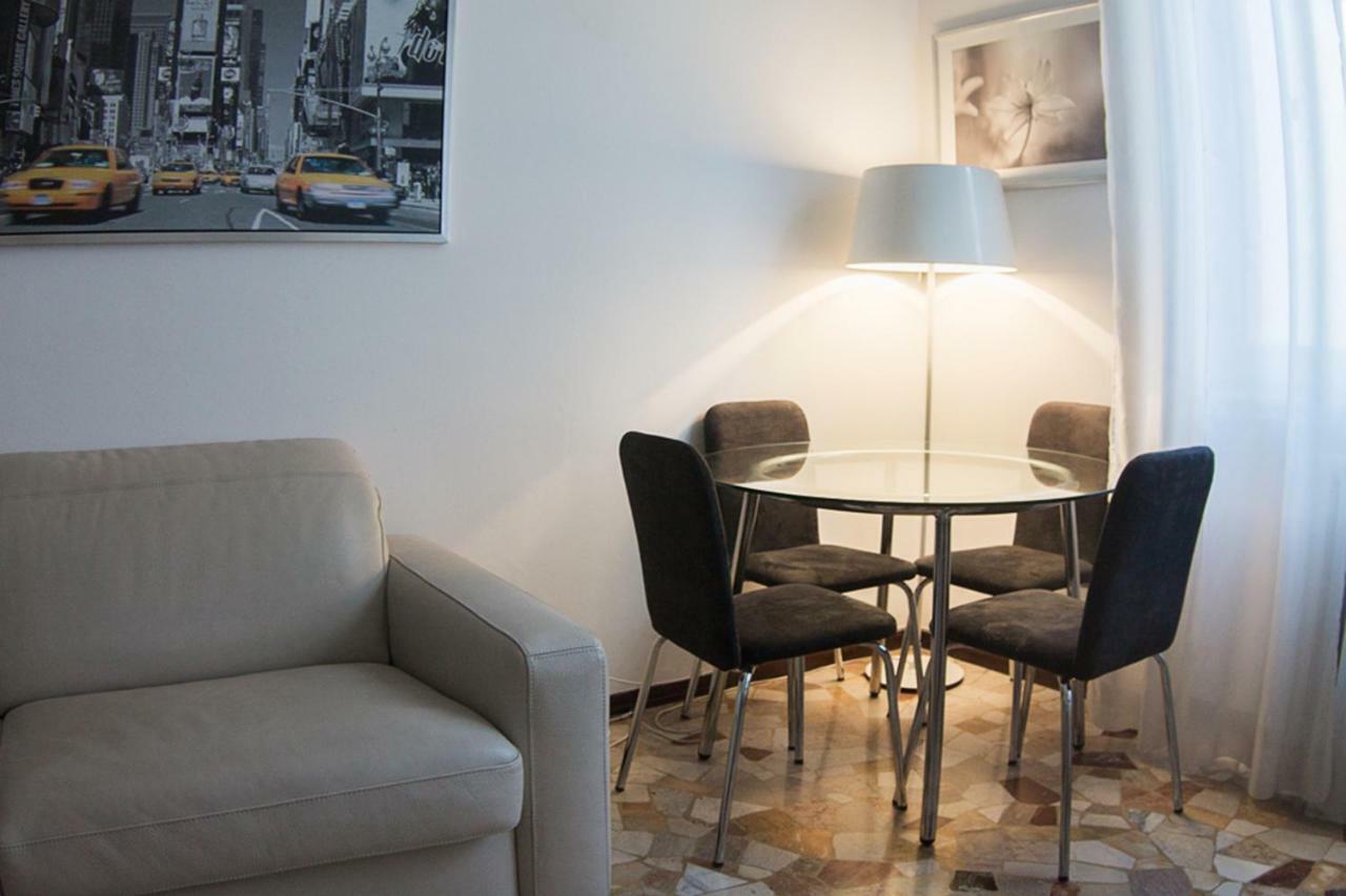 Convenient And Private Place In Mailand Exterior foto
